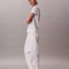 Camiseta clásica con logotipo en letra cursiva por toda la prenda Camiseta clásica con logotipo en letra cursiva por toda la prenda