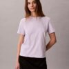 Camiseta clásica con logotipo en letra cursiva por toda la prenda Camiseta clásica con logotipo en letra cursiva por toda la prenda