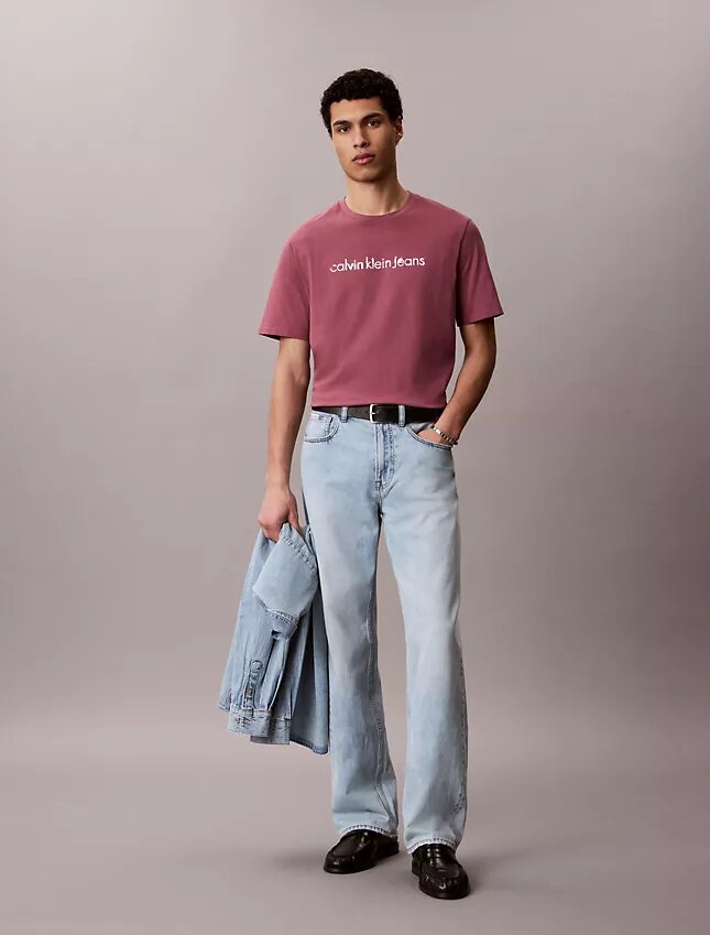 Camiseta clásica con logotipo en minúsculas Camiseta clásica con logotipo en minúsculas