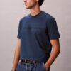 Camiseta clásica con logotipo en relieve Camiseta clásica con logotipo en relieve