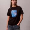 Camiseta clásica con logotipo floral Camiseta clásica con logotipo floral