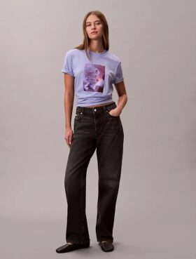 Camiseta clásica con logotipo floral