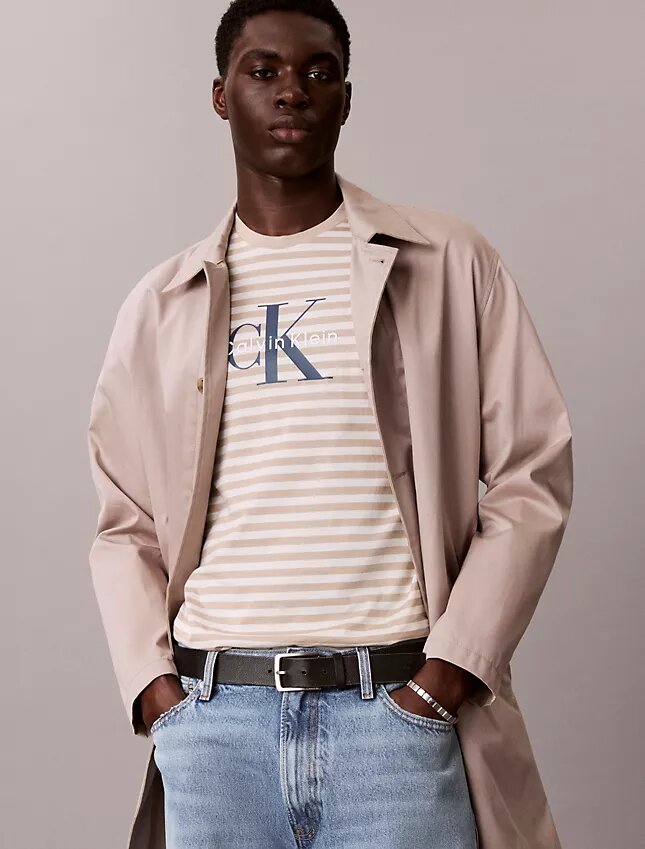 Camiseta clásica con rayas gráficas Monólogo Camiseta clásica con rayas gráficas Monólogo