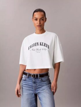 Camiseta clásica de corte recto Heritage Camiseta clásica de corte recto Heritage