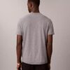Camiseta clásica de cuello en V Liquid Touch