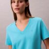 Camiseta con cuello en V y Monogram Camiseta con cuello en V y Monogram