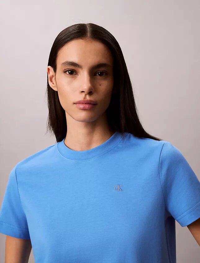 Camiseta con logotipo de archivo Camiseta con logotipo de archivo