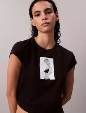 Camiseta corta con estampado de Kate Moss Camiseta corta con estampado de Kate Moss