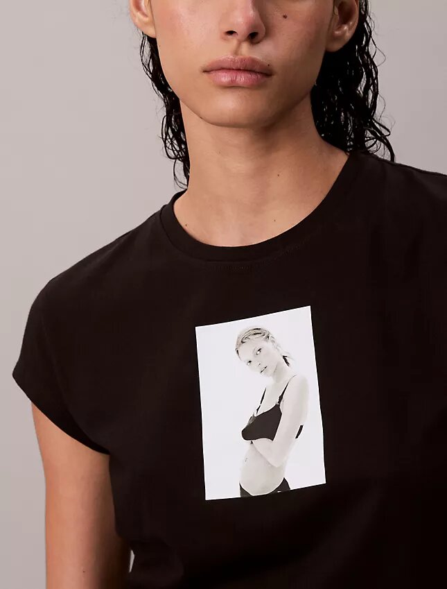 Camiseta corta con estampado de Kate Moss Camiseta corta con estampado de Kate Moss