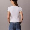 Camiseta corta con logotipo y ribete contorneado Camiseta corta con logotipo y ribete contorneado