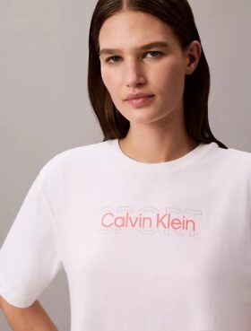 Camiseta corta y holgada Commuter