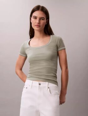 Camiseta de algodón con ribete