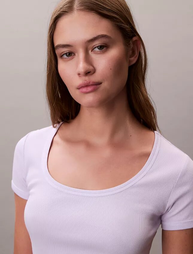 Camiseta de algodón con ribete Camiseta de algodón con ribete
