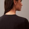 Camiseta de algodón con ribete contorneado