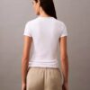 Camiseta de algodón con ribete contorneado