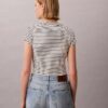Camiseta de bebé de canalé a rayas con Monogram Camiseta de bebé de canalé a rayas con Monogram