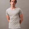 Camiseta de cuello en V de corte clásico, paquete de 3, Cotton Classics Camiseta de cuello en V de corte clásico, paquete de 3, Cotton Classics