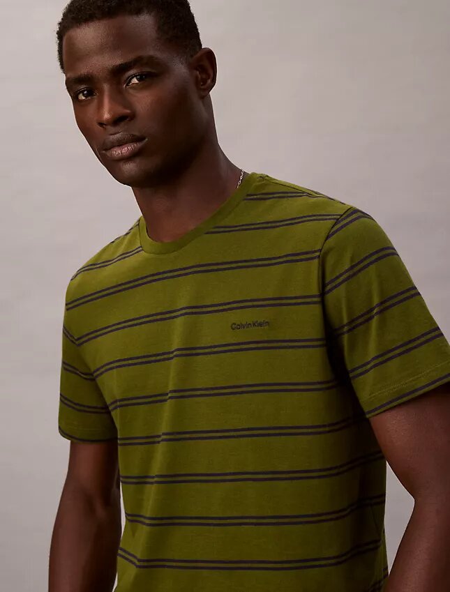 Camiseta de cuello redondo a rayas Liquid Touch Camiseta de cuello redondo a rayas Liquid Touch