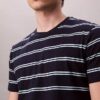 Camiseta de cuello redondo a rayas Liquid Touch Camiseta de cuello redondo a rayas Liquid Touch