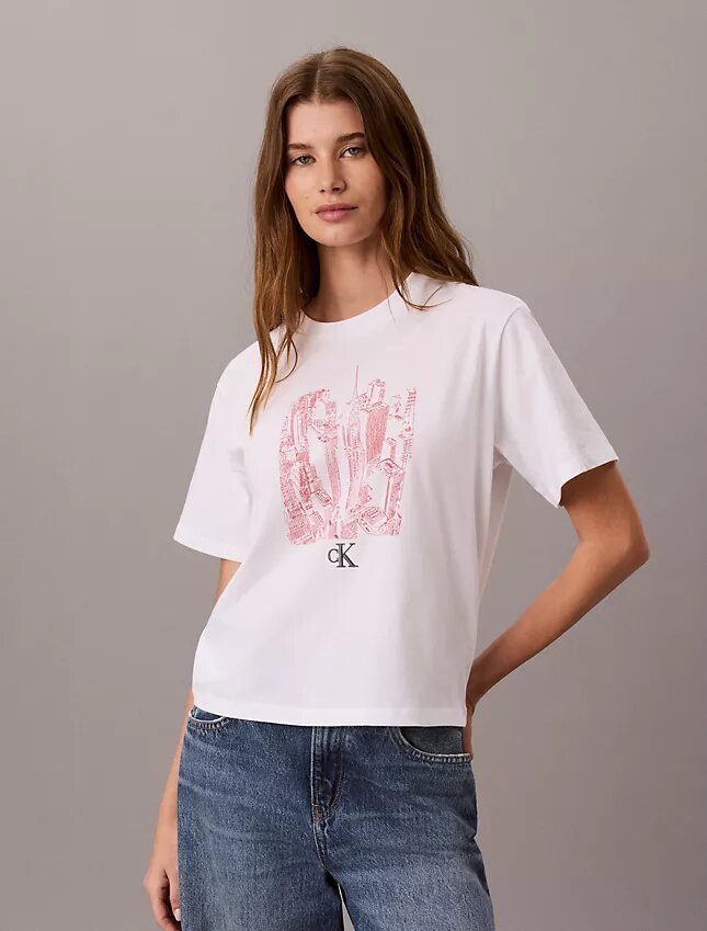 Camiseta de cuello redondo con estampado urbano Camiseta de cuello redondo con estampado urbano