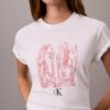 Camiseta de cuello redondo con estampado urbano Camiseta de cuello redondo con estampado urbano