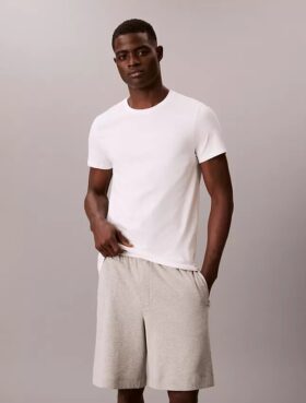 Camiseta de cuello redondo de corte clásico, paquete de 3, Cotton Classics Camiseta de cuello redondo de corte clásico, paquete de 3, Cotton Classics