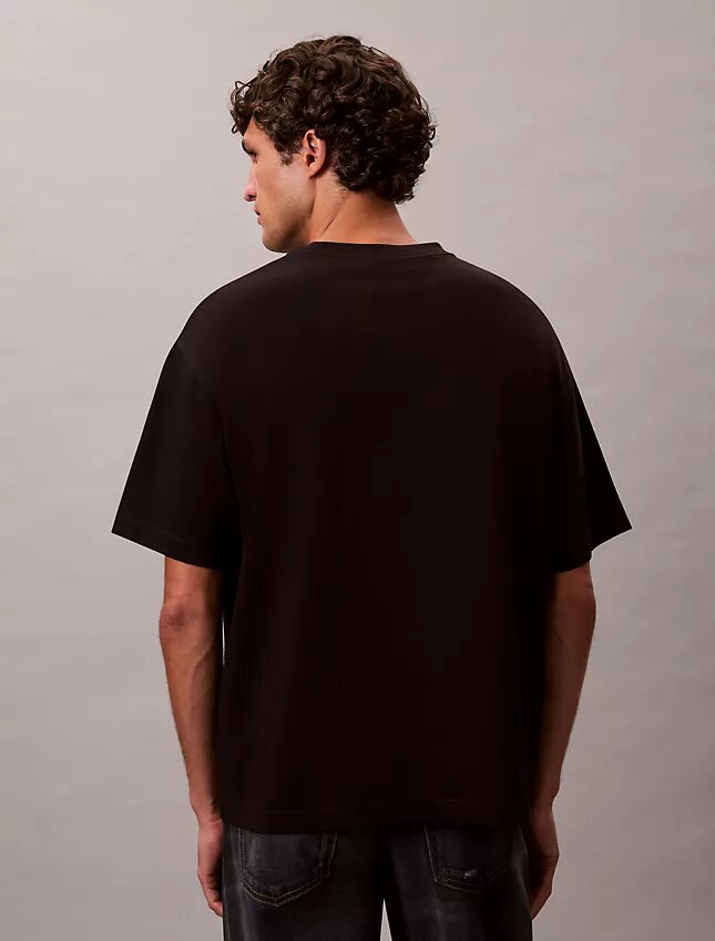 Camiseta de cuello redondo holgada con logotipo de archivo Camiseta de cuello redondo holgada con logotipo de archivo