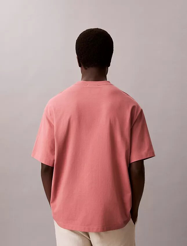 Camiseta de cuello redondo holgada con logotipo de archivo Camiseta de cuello redondo holgada con logotipo de archivo