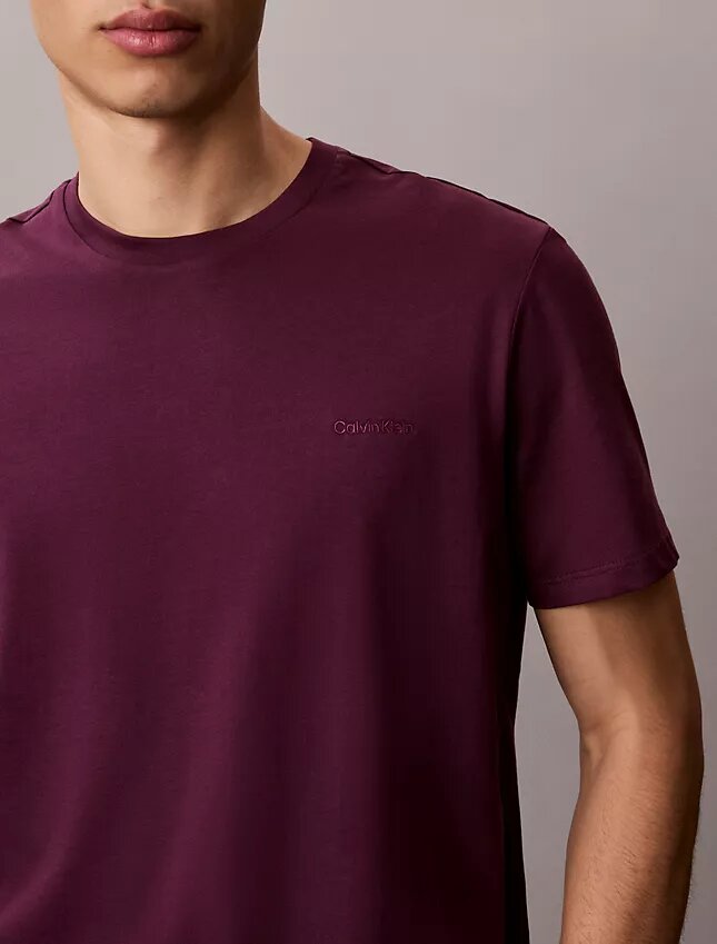Camiseta de cuello redondo Liquid Touch Camiseta de cuello redondo Liquid Touch