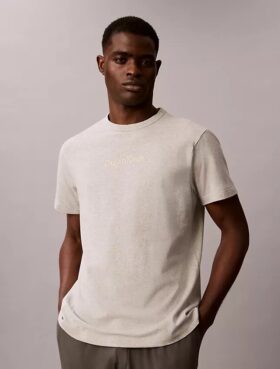 Camiseta de dormir con el logotipo de Calvin Klein