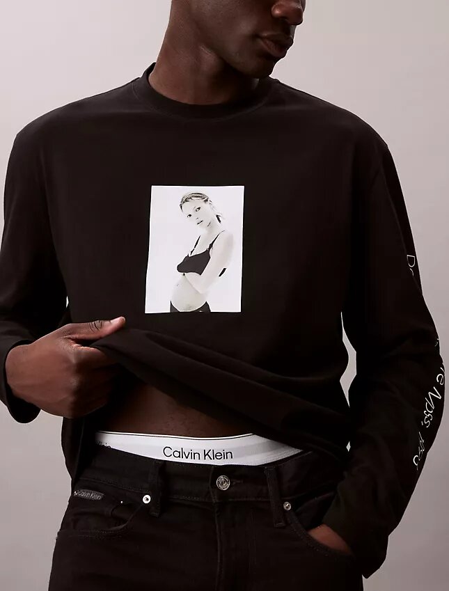 Camiseta gráfica holgada de manga larga de Kate Moss Camiseta gráfica holgada de manga larga de Kate Moss