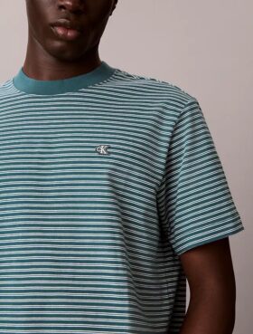 Camiseta holgada a rayas