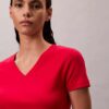 Camiseta holgada con cuello en V de algodón líquido Camiseta holgada con cuello en V de algodón líquido