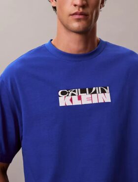 Camiseta holgada con gráfico de logotipo en bloque Camiseta holgada con gráfico de logotipo en bloque