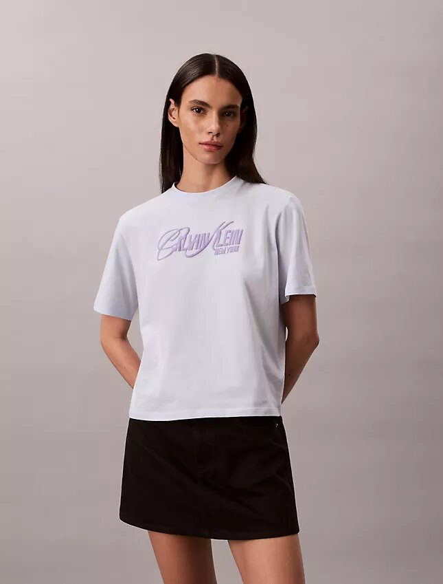Camiseta holgada con gráfico de logotipo en relieve Camiseta holgada con gráfico de logotipo en relieve