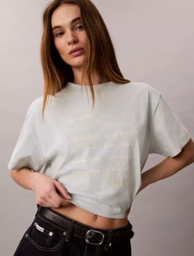 Camiseta holgada con gráfico del logotipo