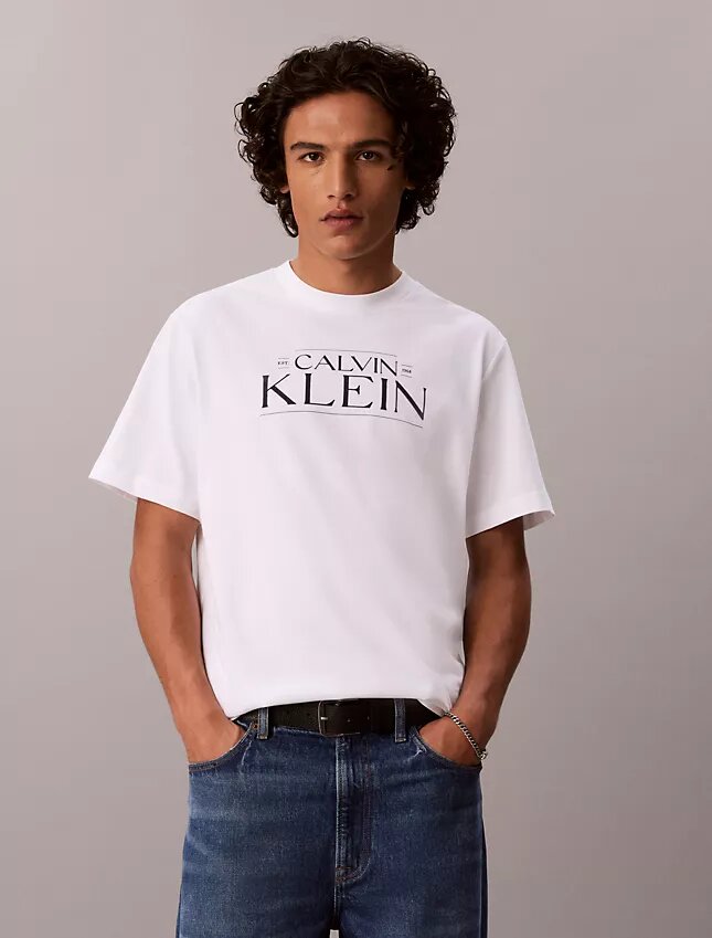 Camiseta holgada con gráfico del logotipo Camiseta holgada con gráfico del logotipo