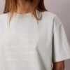 Camiseta holgada con gráfico del logotipo