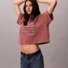 Camiseta holgada con gráfico del logotipo