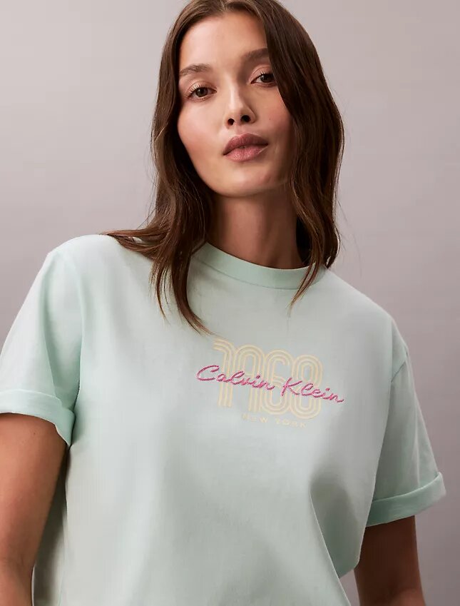 Camiseta holgada con gráfico del logotipo de 1968 Camiseta holgada con gráfico del logotipo de 1968