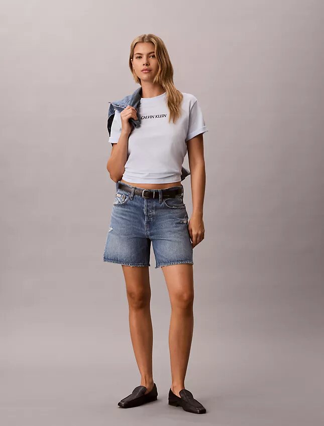 Camiseta holgada con gráfico del logotipo de Calvin Klein Camiseta holgada con gráfico del logotipo de Calvin Klein