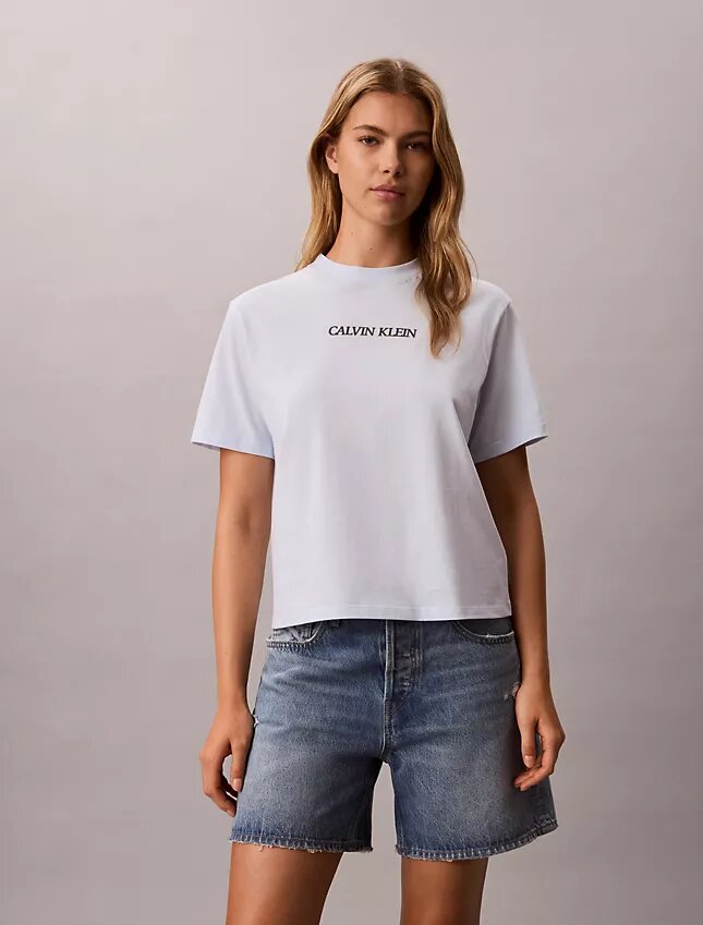 Camiseta holgada con gráfico del logotipo de Calvin Klein Camiseta holgada con gráfico del logotipo de Calvin Klein