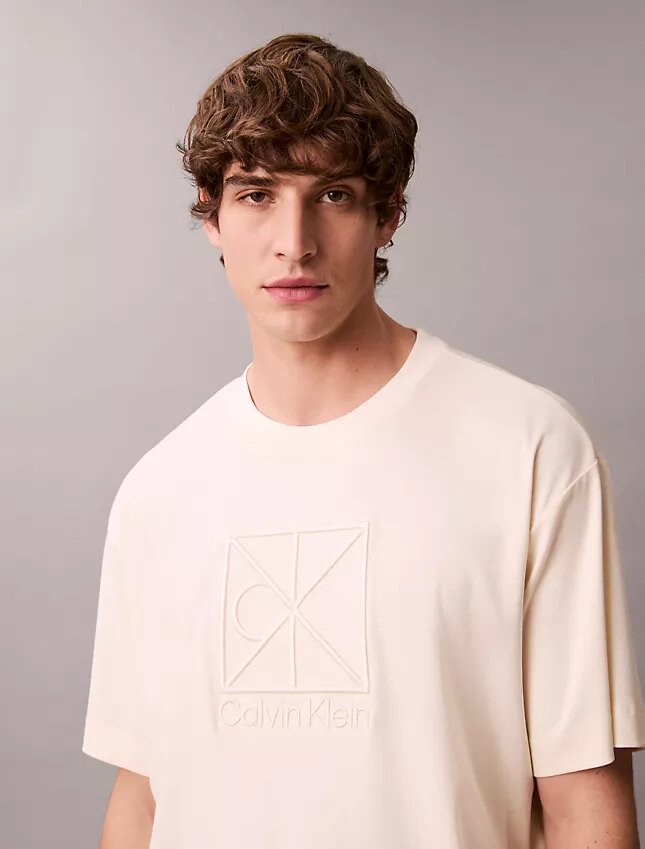Camiseta holgada con gráfico del logotipo del emblema Camiseta holgada con gráfico del logotipo del emblema