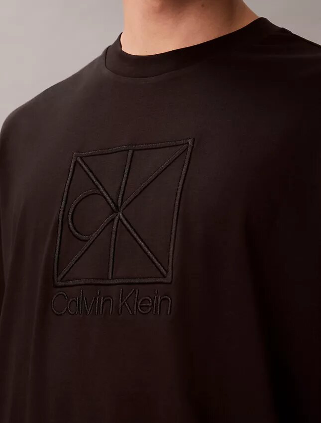 Camiseta holgada con gráfico del logotipo del emblema Camiseta holgada con gráfico del logotipo del emblema