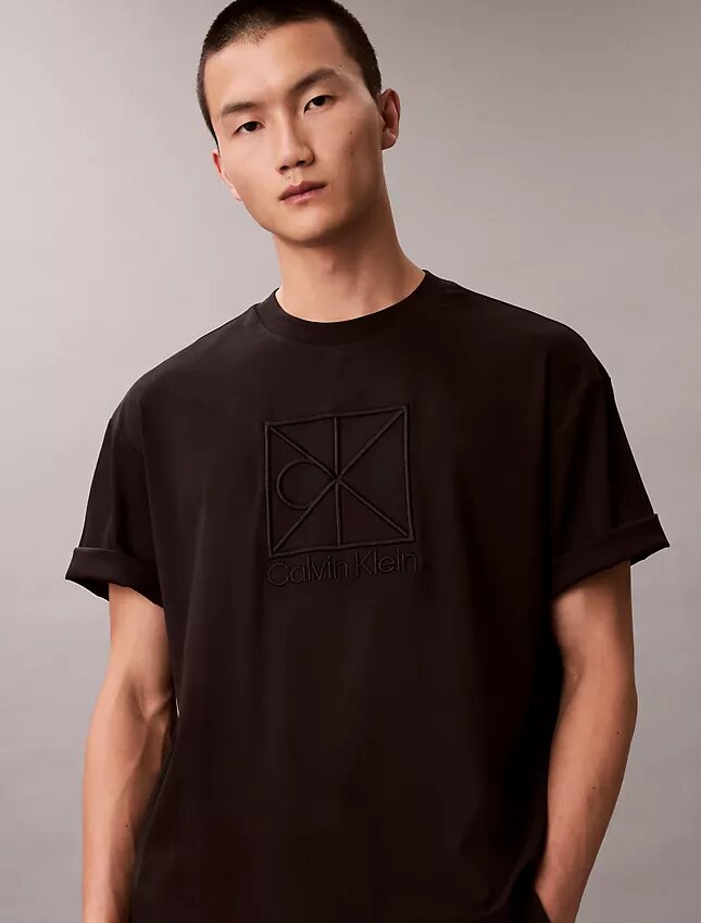 Camiseta holgada con gráfico del logotipo del emblema Camiseta holgada con gráfico del logotipo del emblema