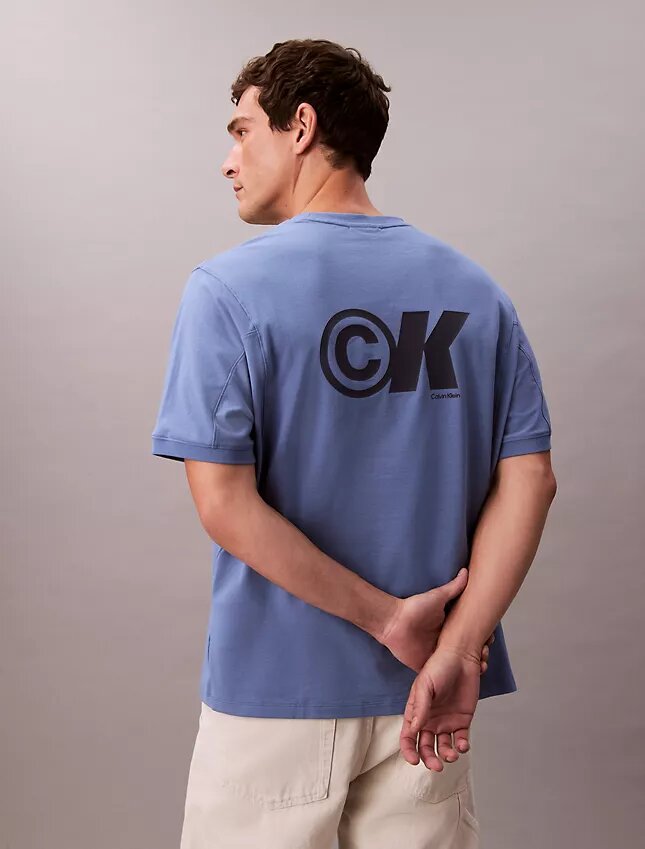 Camiseta holgada con gráfico del logotipo en piqué refrescante Camiseta holgada con gráfico del logotipo en piqué refrescante