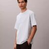 Camiseta holgada con logotipo bordado