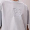 Camiseta holgada con logotipo bordado