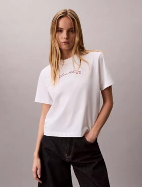 Camiseta holgada con logotipo en letra cursiva