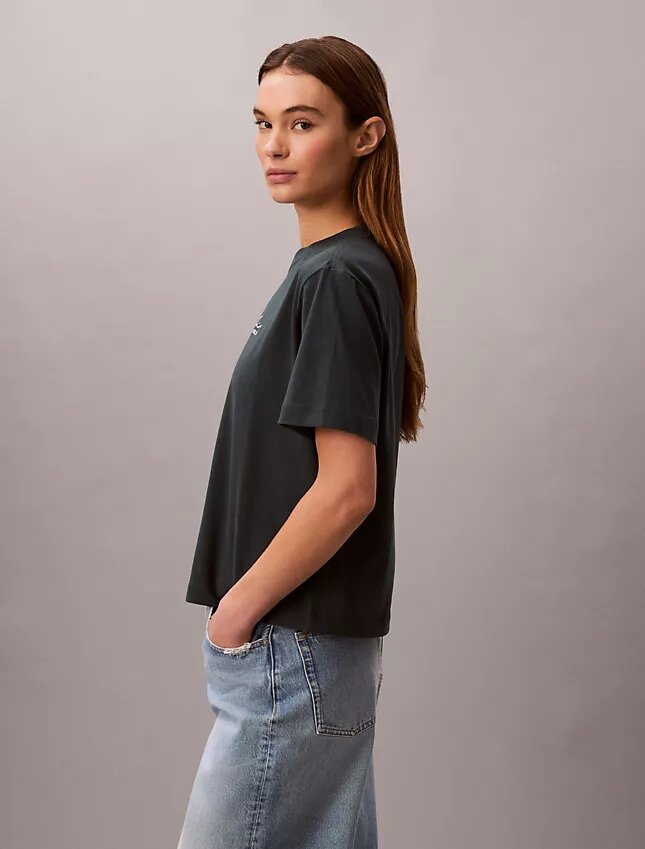 Camiseta holgada con logotipo en letra cursiva Camiseta holgada con logotipo en letra cursiva